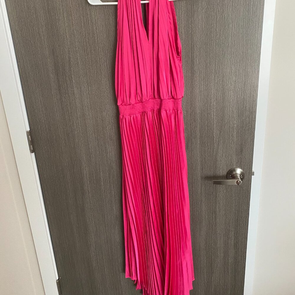 Pink Pleated Dress - Picture 5 of 7